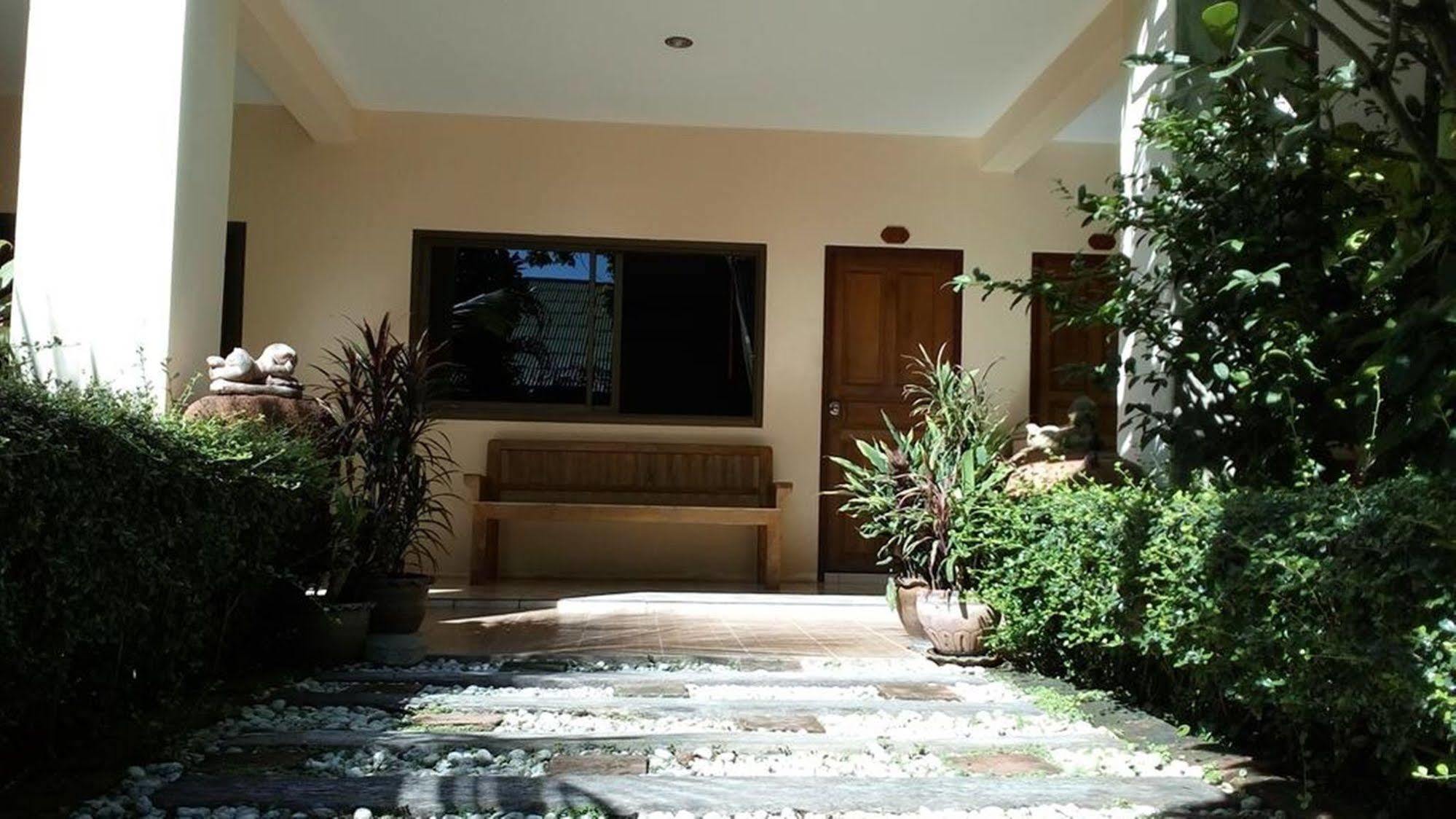 Hotel Baan Pitcha Lamai Beach  Exterior foto
