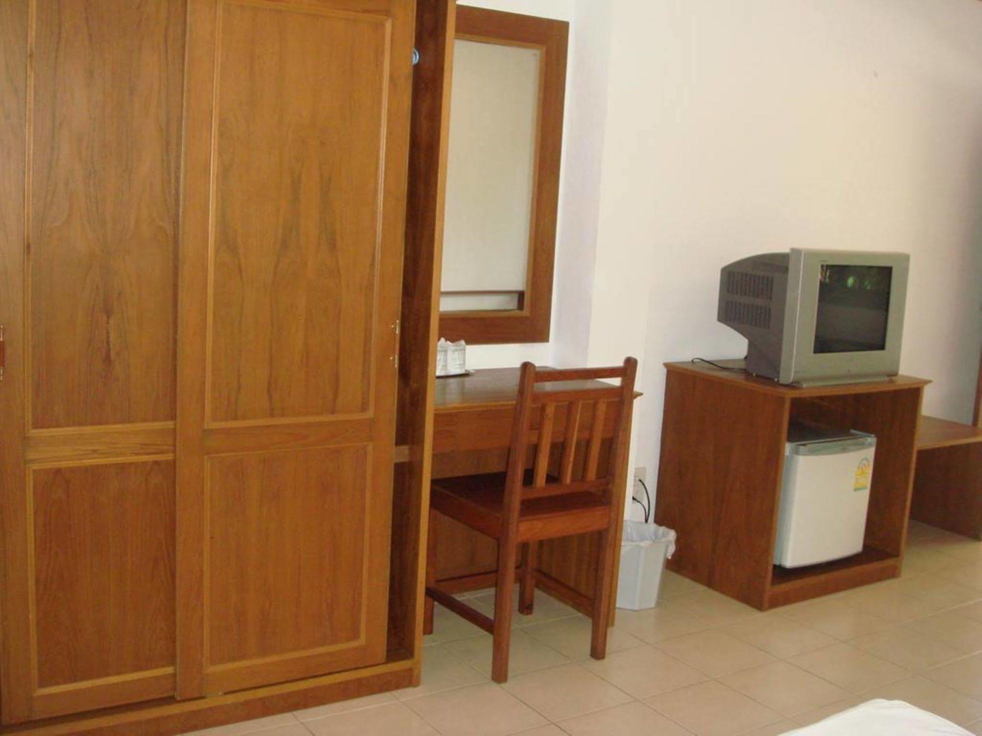 Hotel Baan Pitcha Lamai Beach  Exterior foto